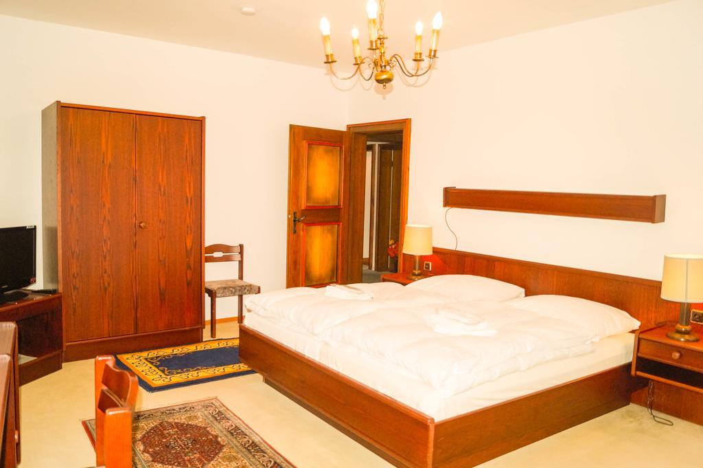 Schlosshotel Hoefingen Leonberg Zewnętrze zdjęcie